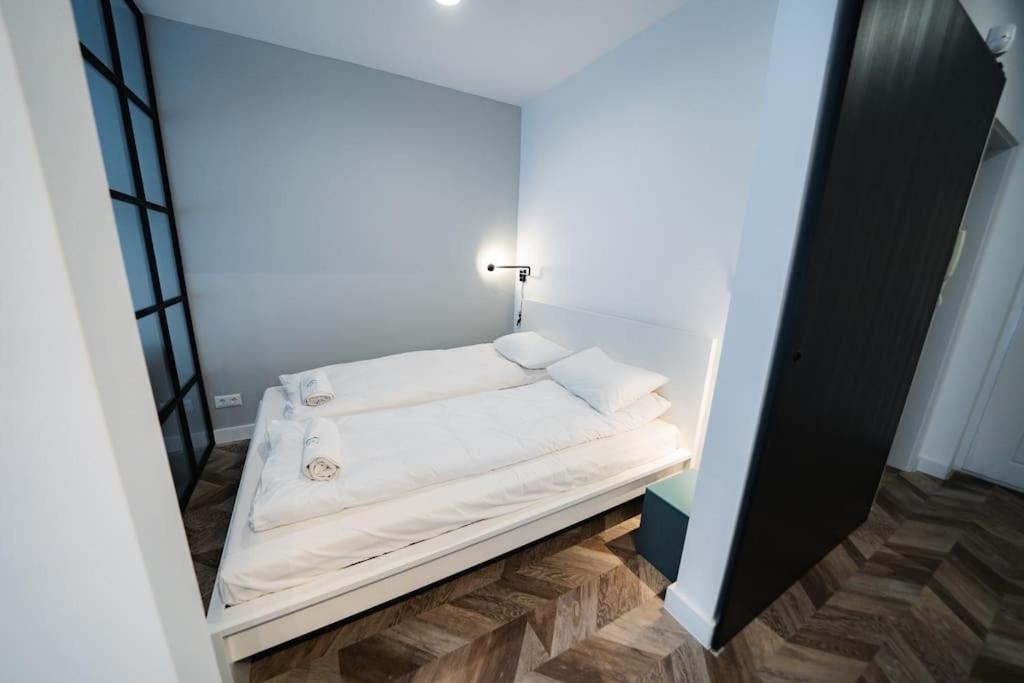 Designer Flat Heart Of The City Budapeste Exterior foto